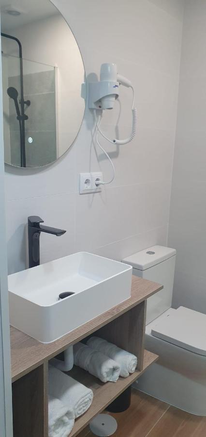 Hostal Fronton Alcobendas Eksteriør bilde